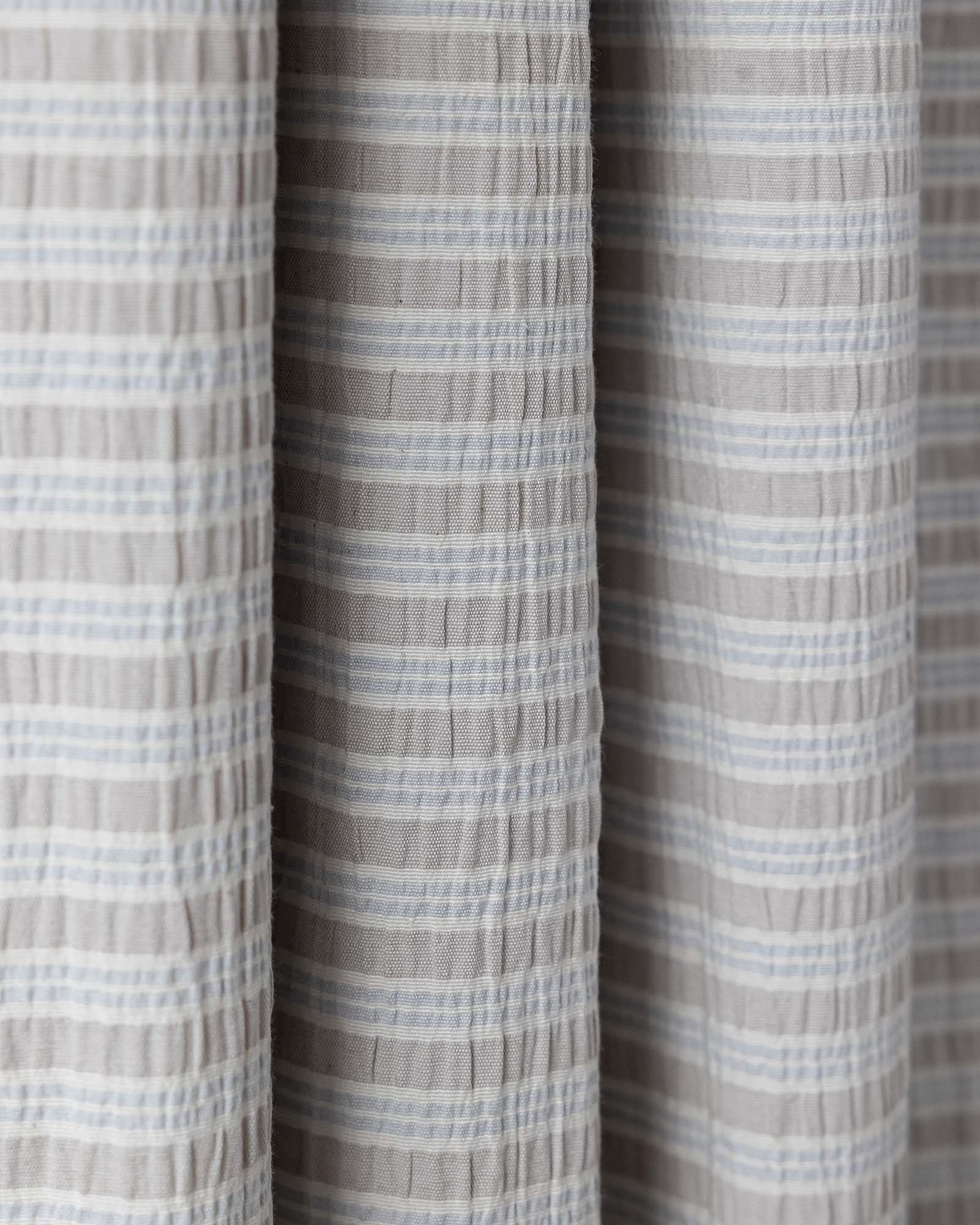 Scallop Valance Blackout Curtain - Image 3