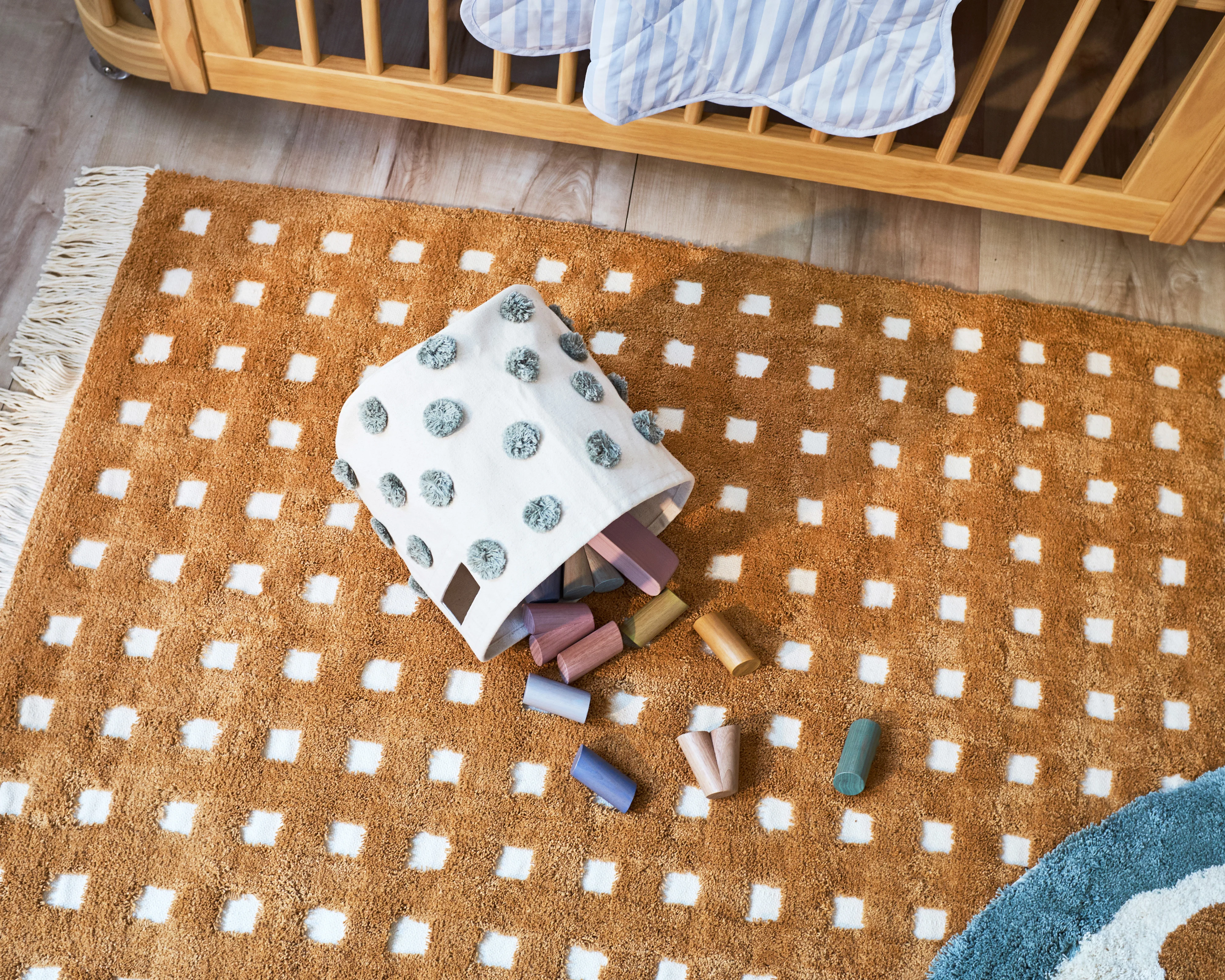 Clover Washable Rug - Image 5