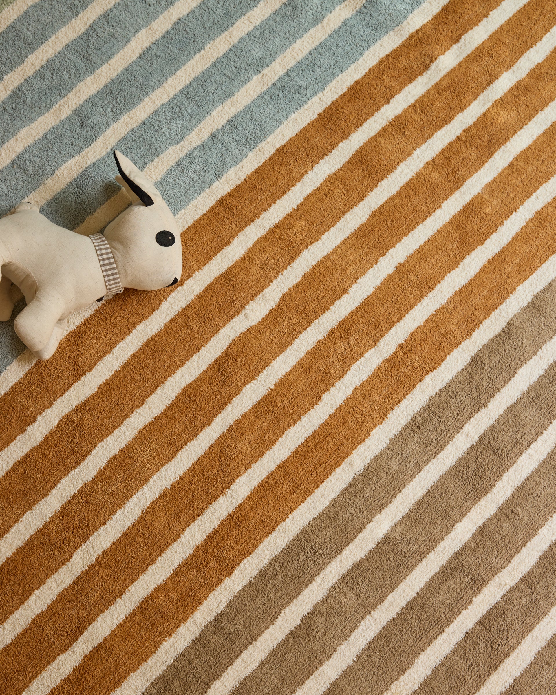 Double Dutch Washable Rug - Image 3