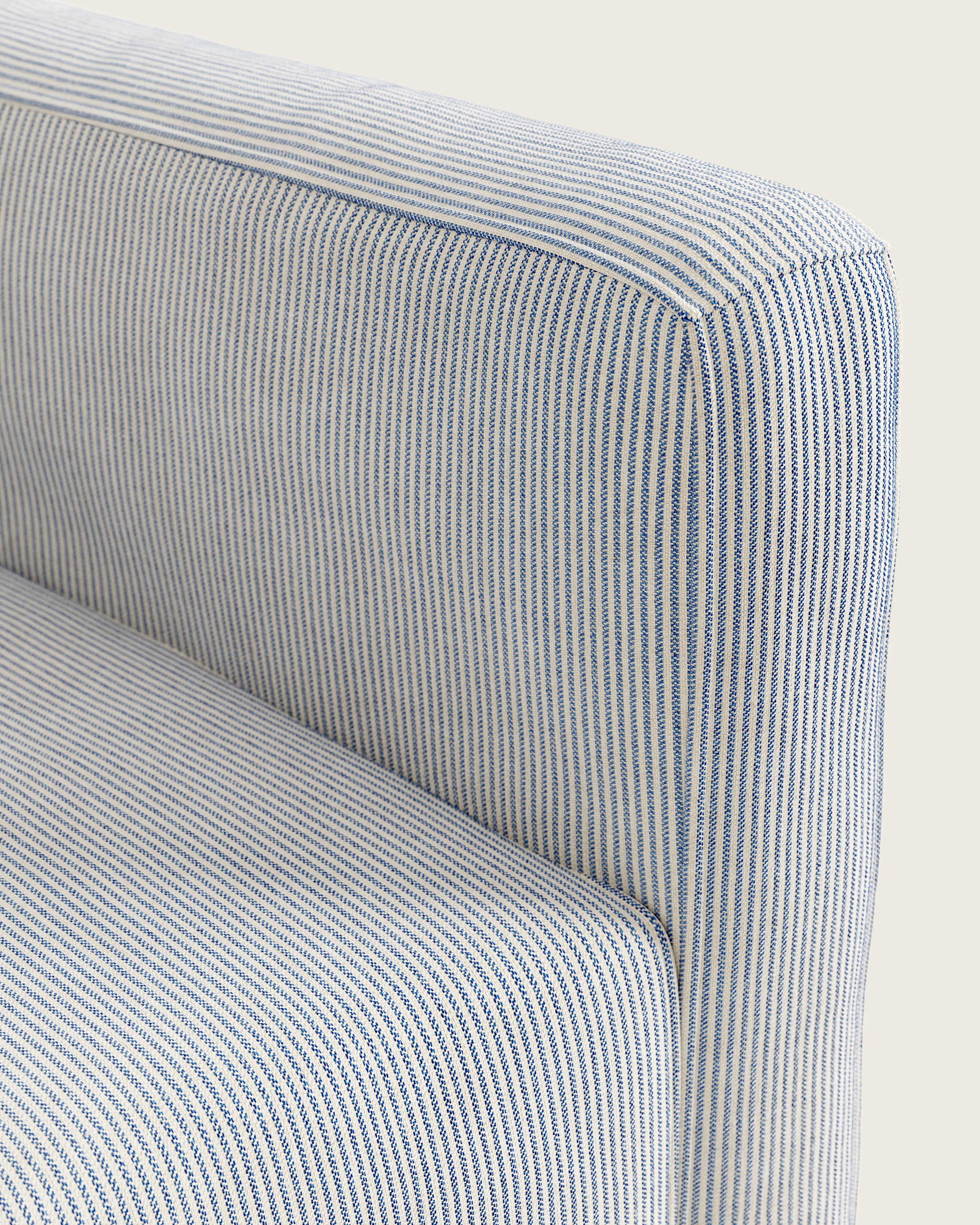 The Dusk Swivel Glider - Image 28