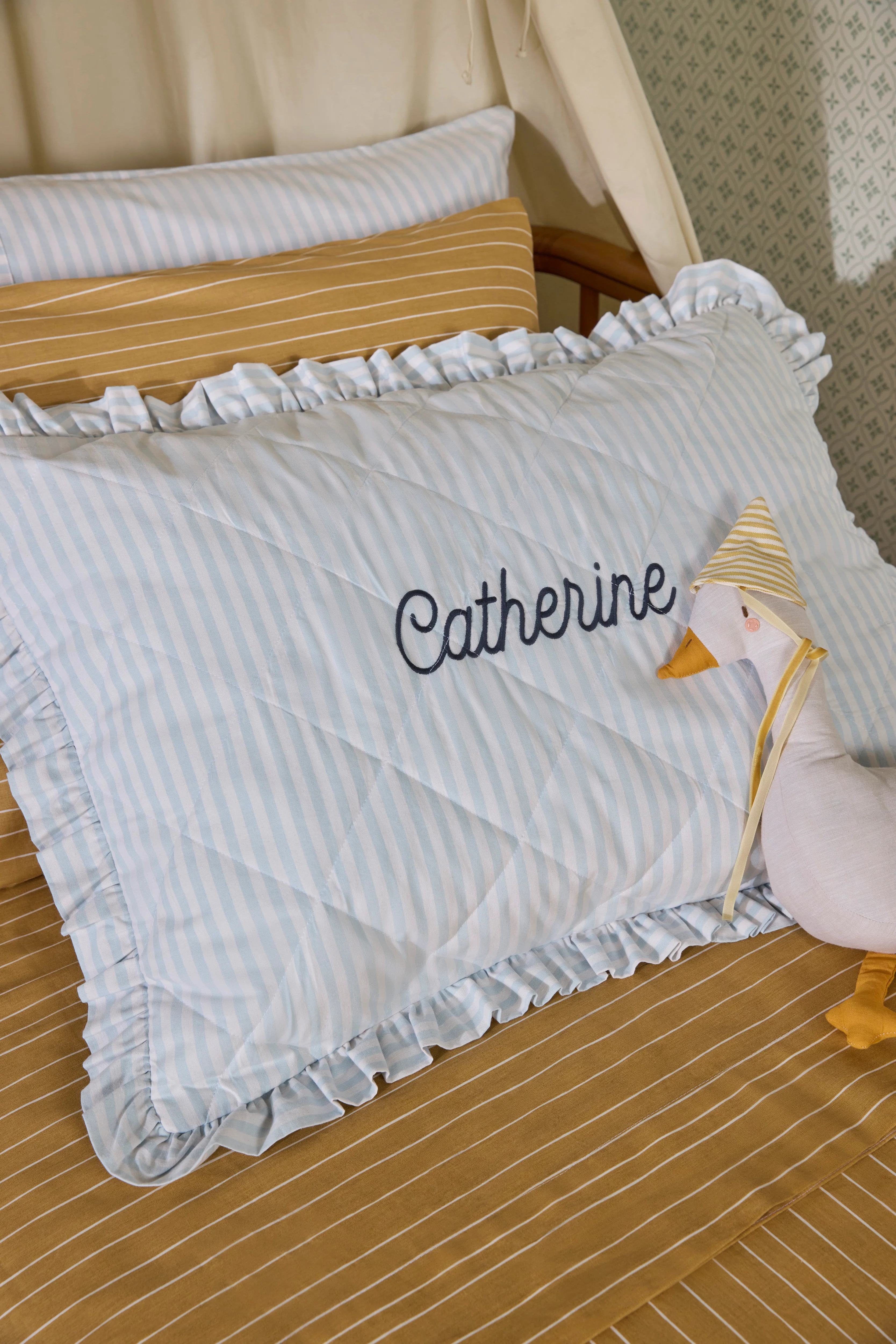 Embroidered Text | Duvet