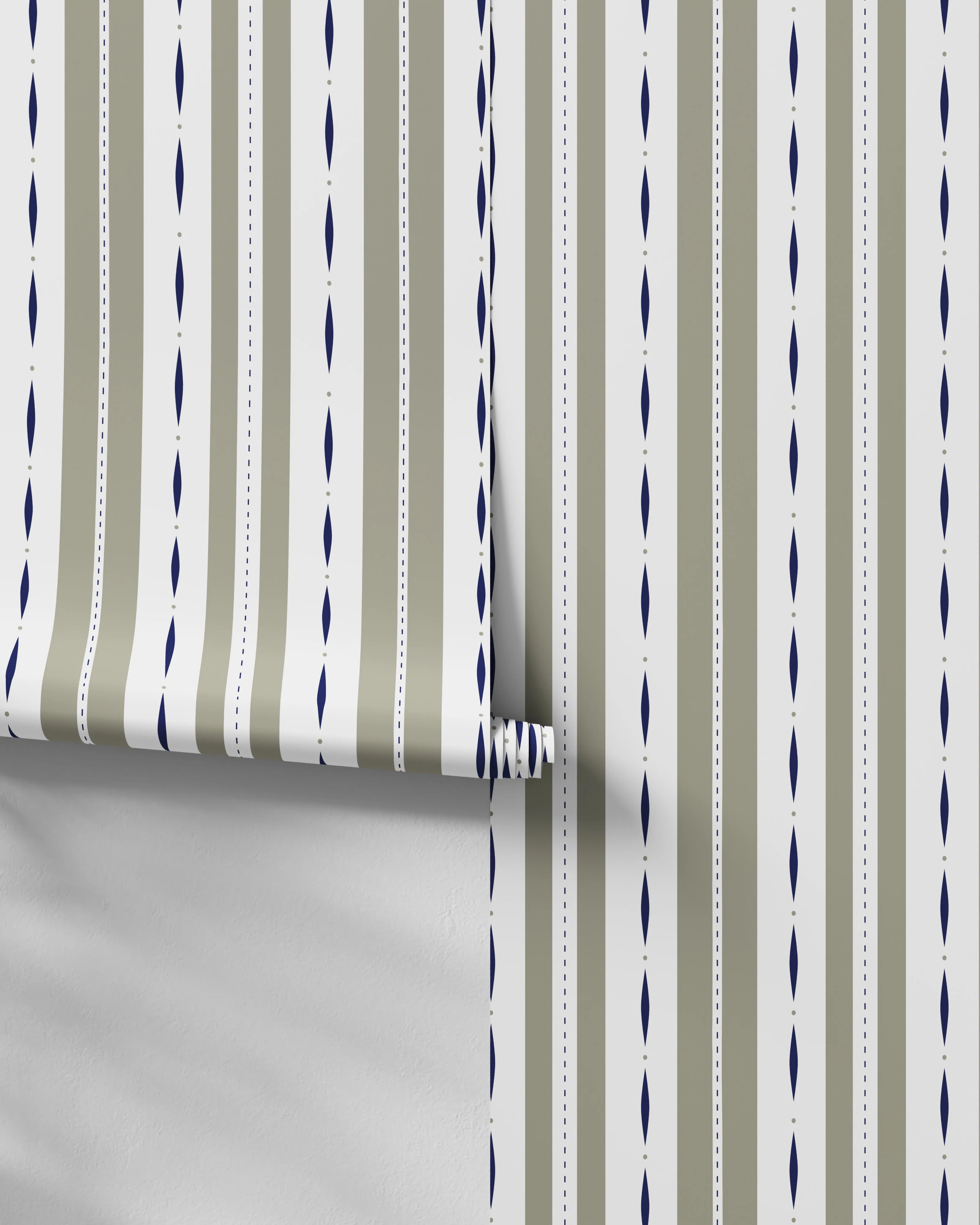 Le Marais Stripes Wallpaper - Image 12