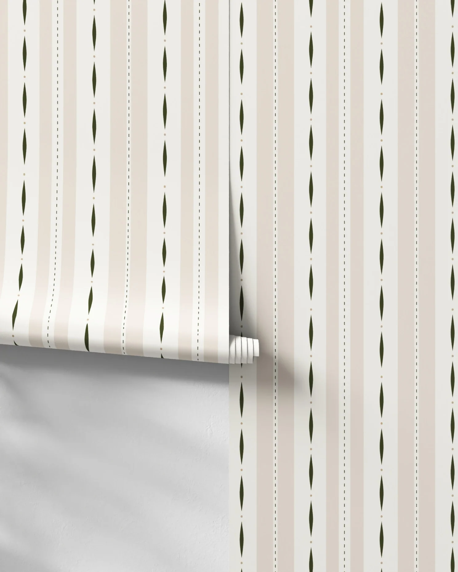 Le Marais Stripes Wallpaper - Image 8