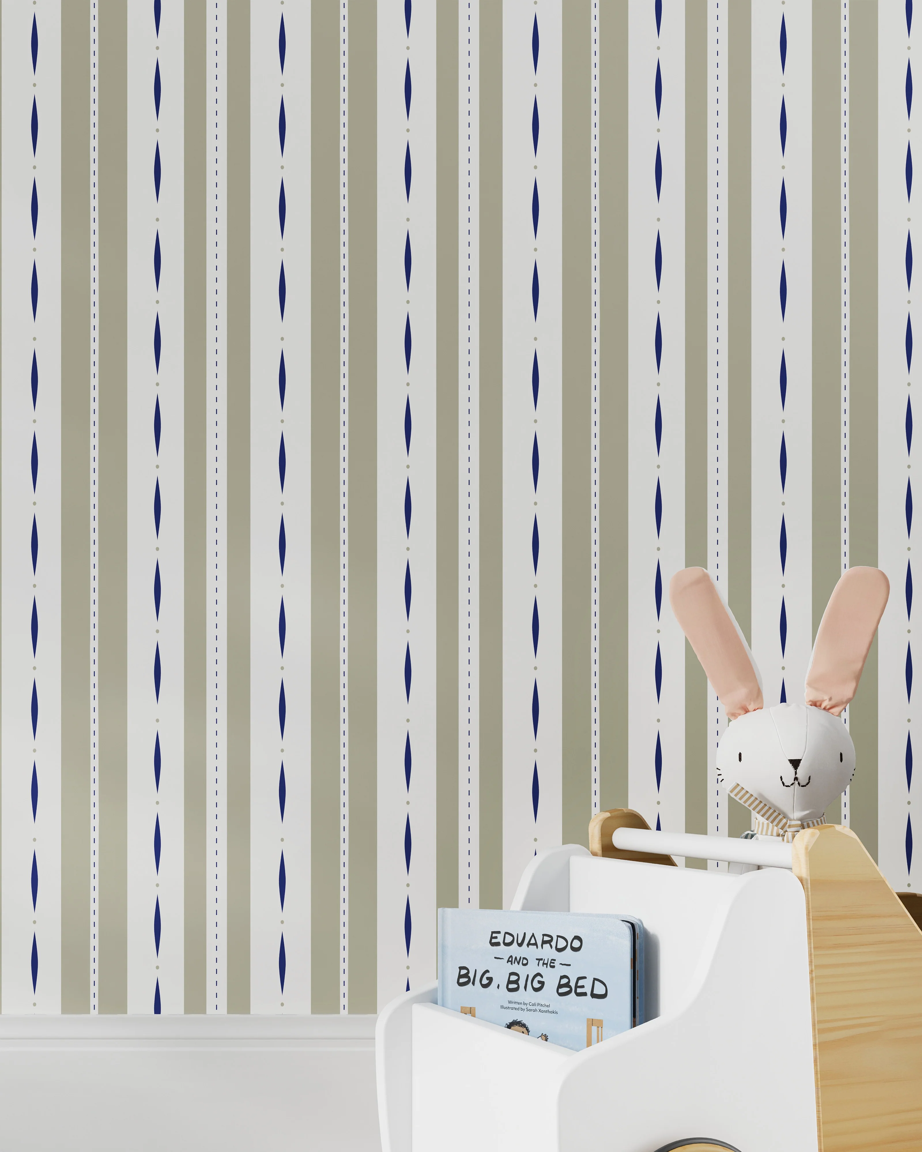 Le Marais Stripes Wallpaper - Image 9