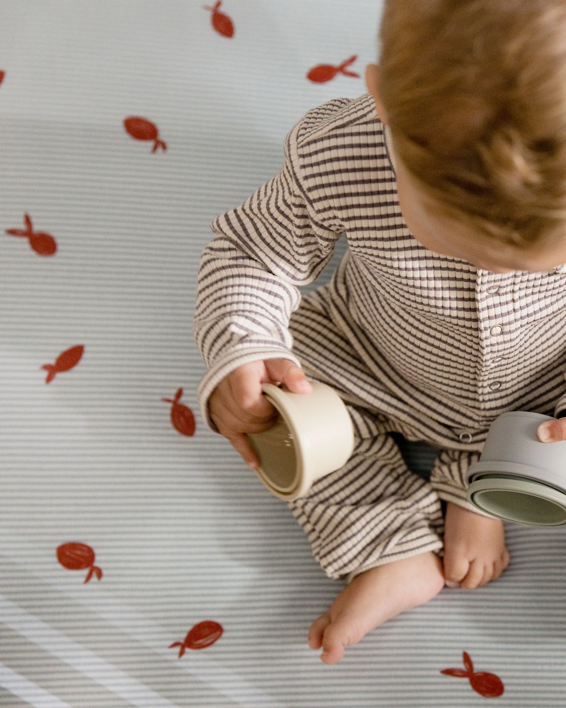 Little Fish Crib Sheet Set - Image 3