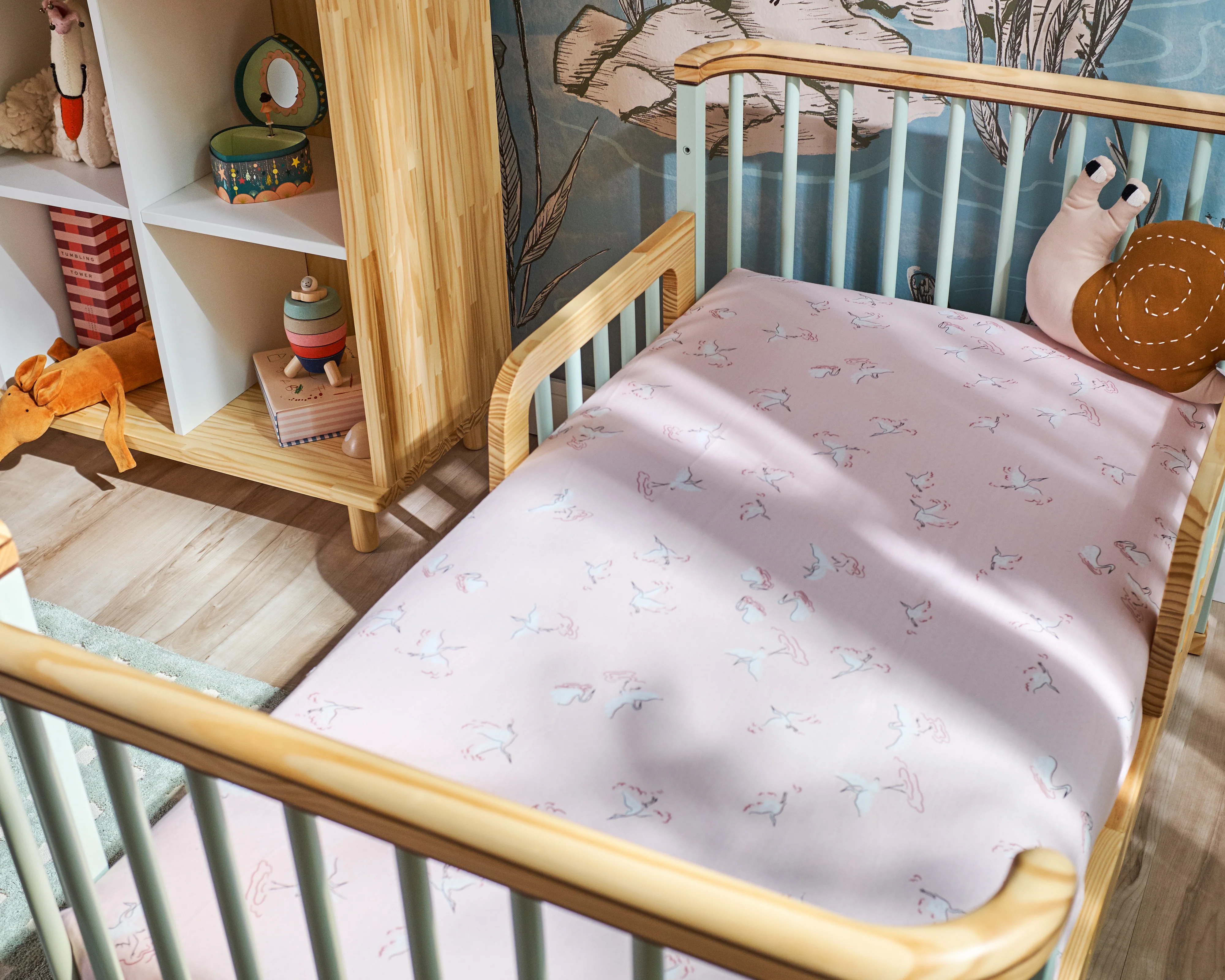 Swan Crib Sheet Set - Image 3