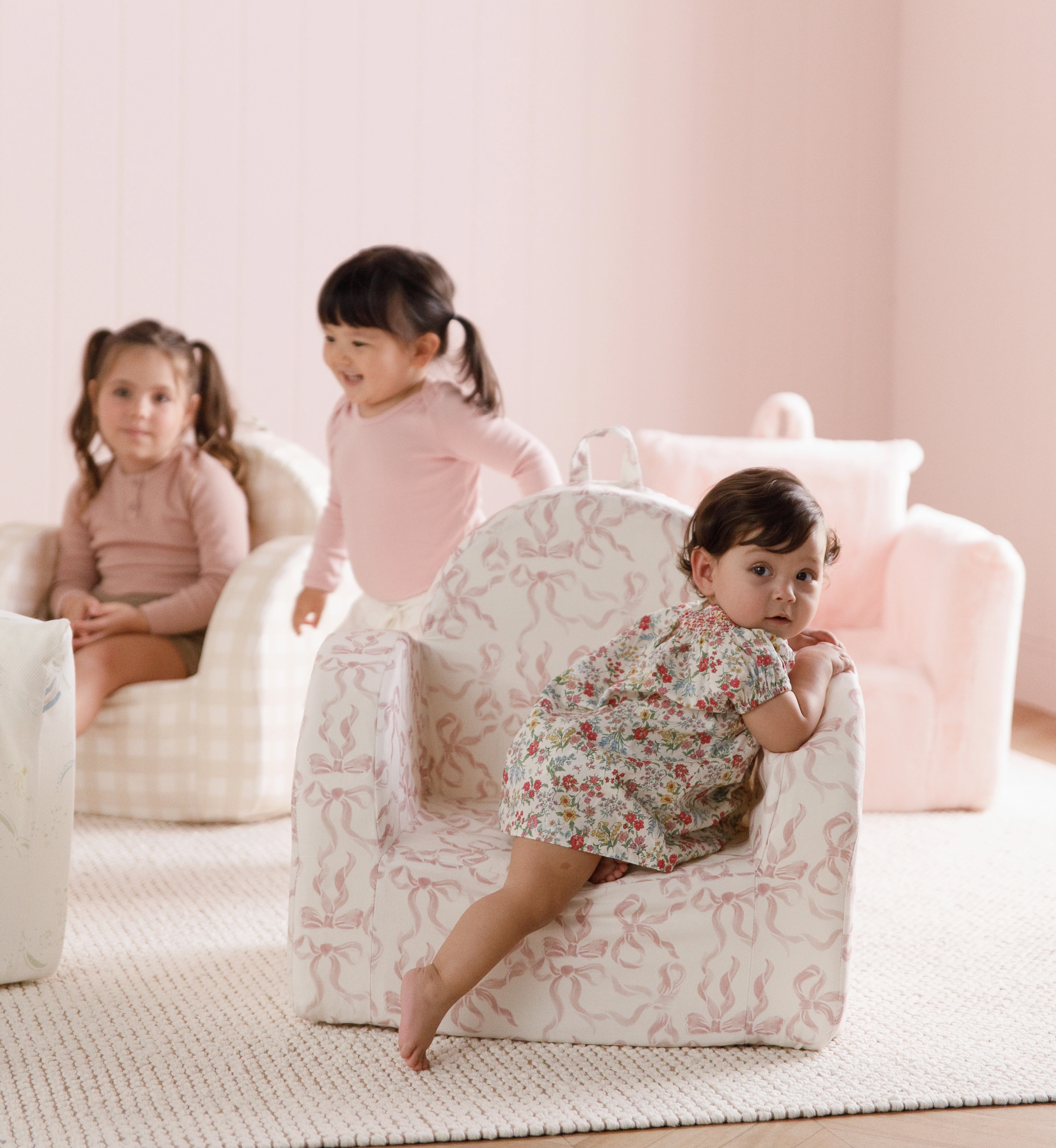 The Hop Mini Chair in Twill - Image 10