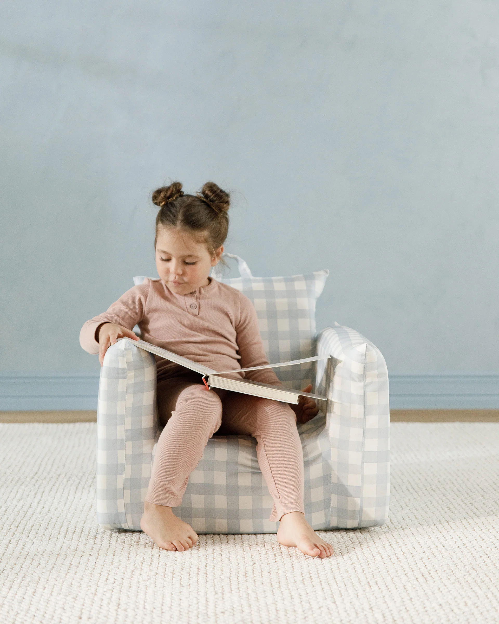 The Hug Mini Chair in Twill - Image 11