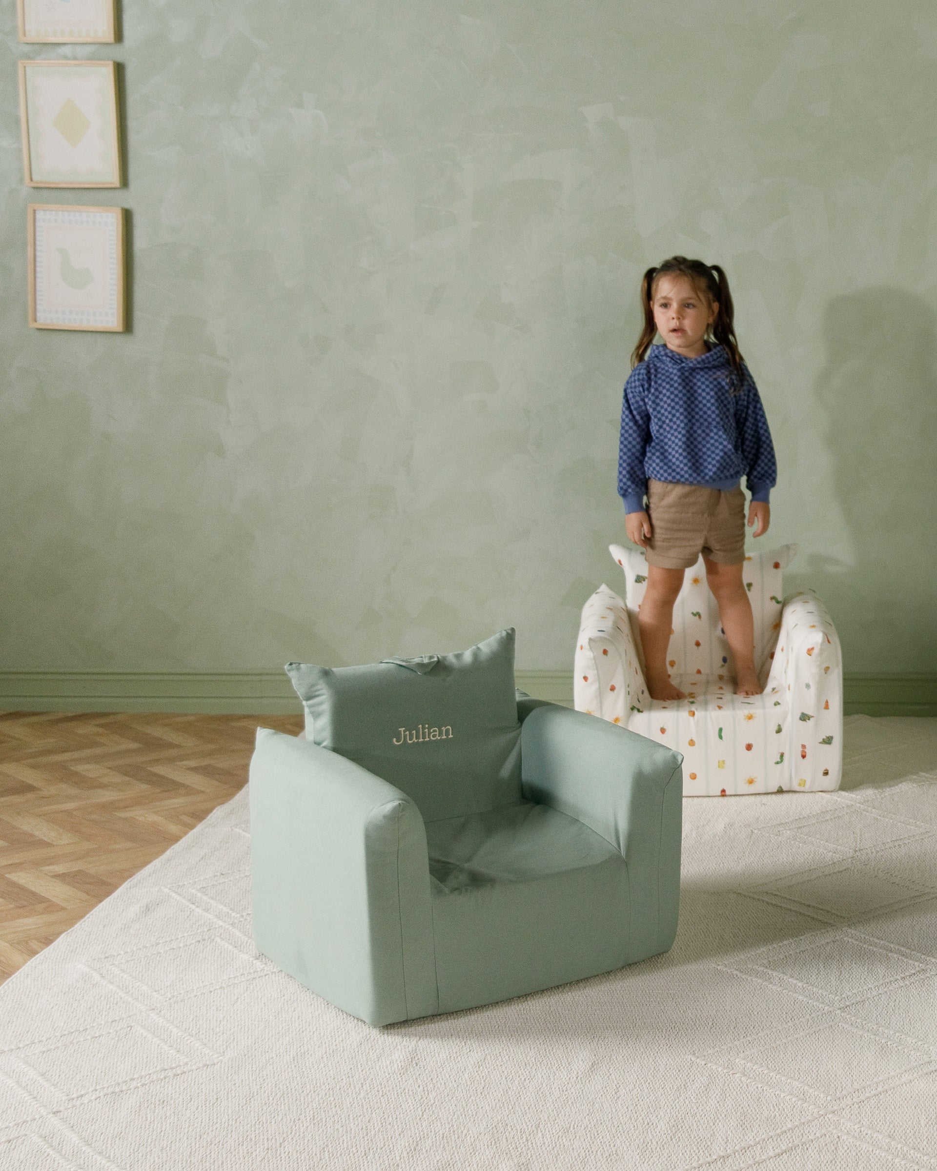 The Hug Mini Chair in Twill - Image 24