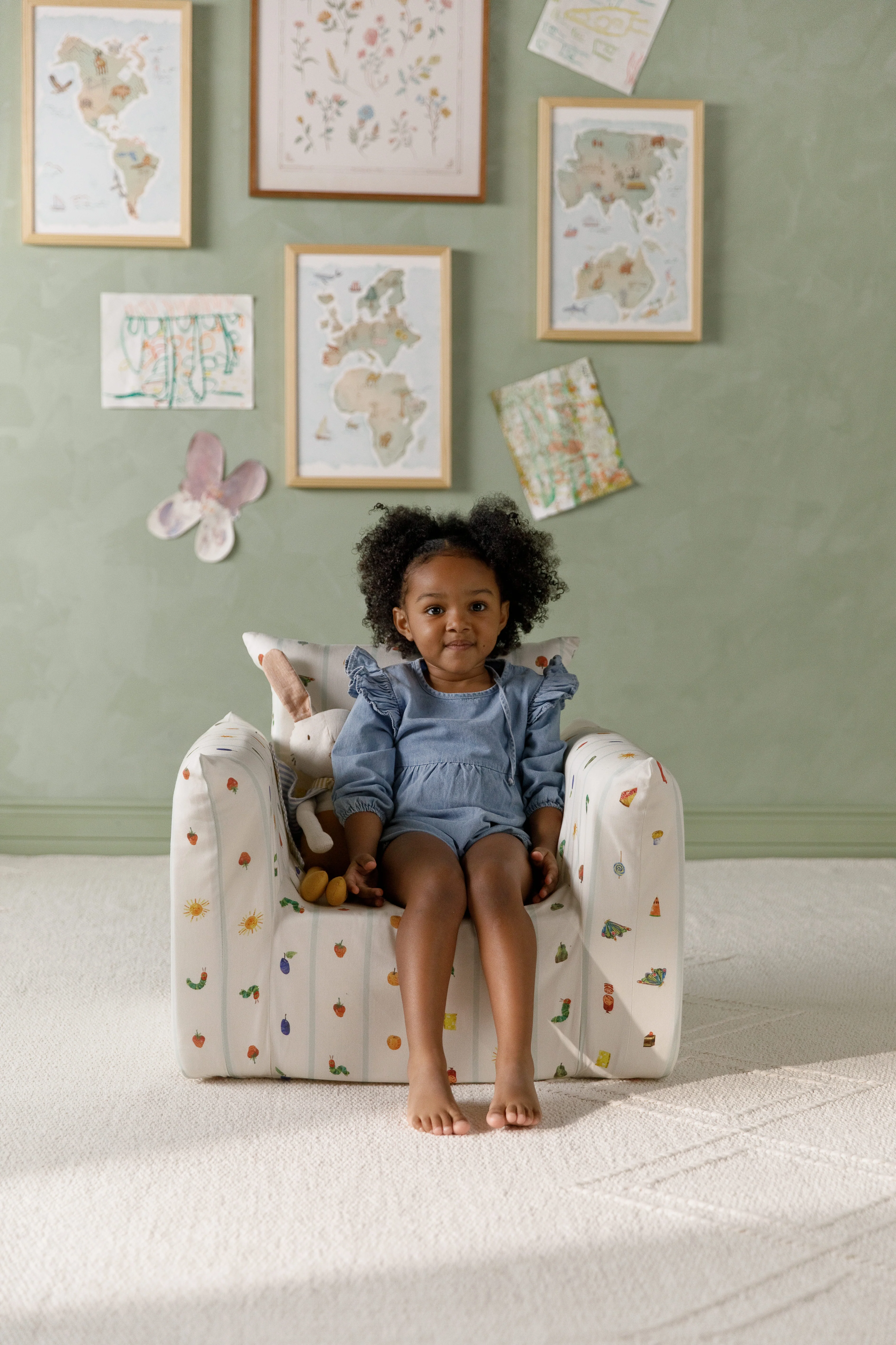 The Hug Mini Chair in Twill - Image 32