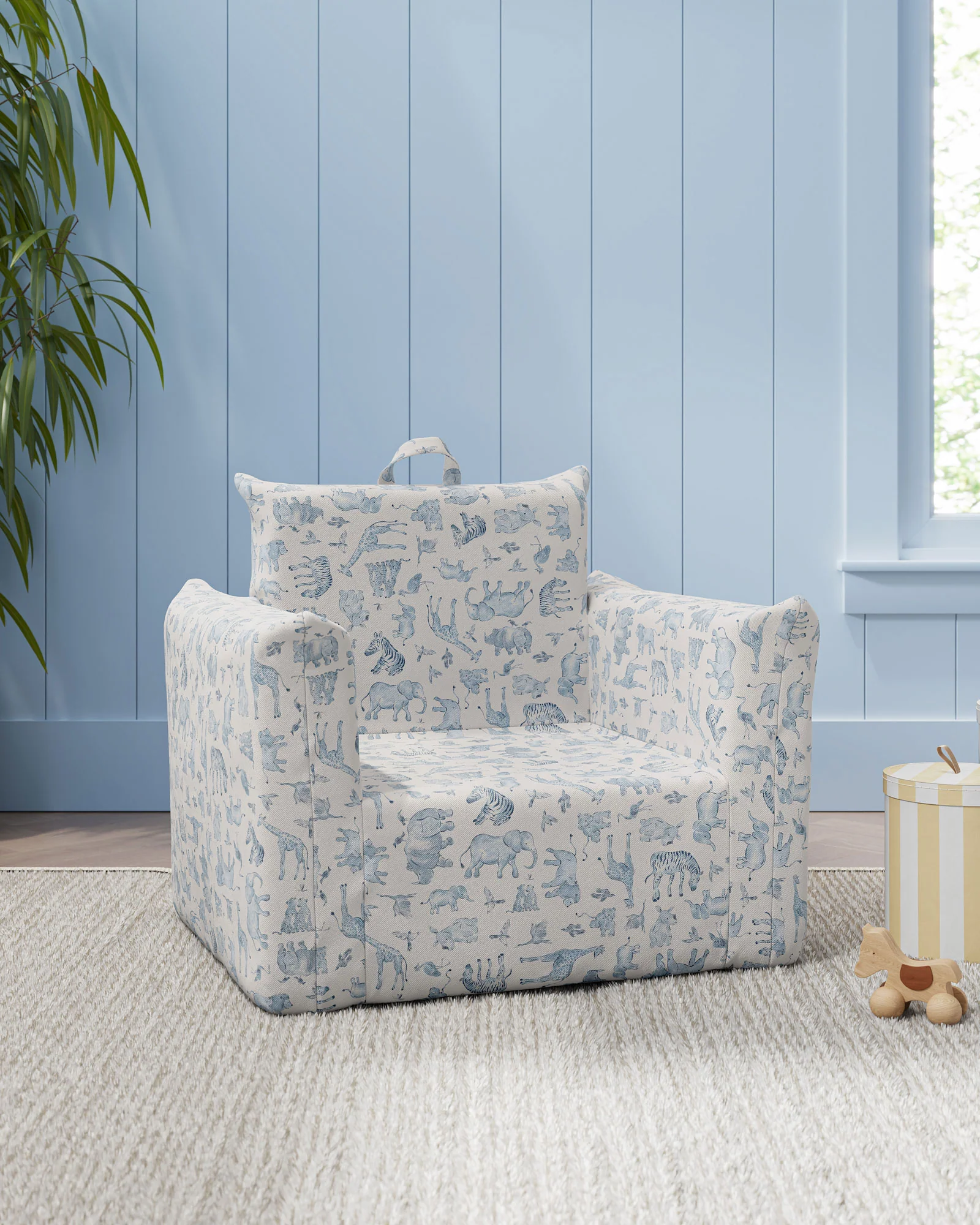 The Hug Mini Chair in Twill - Image 6