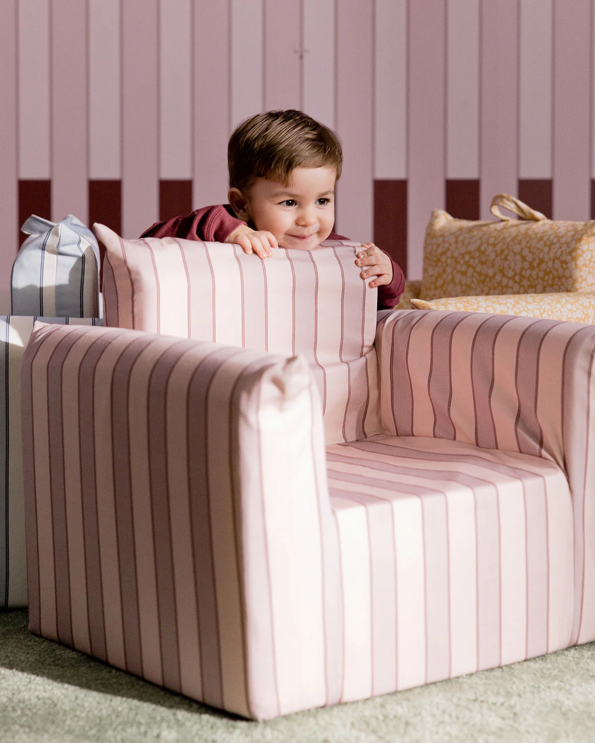 The Hug Mini Chair in Twill - Image 62