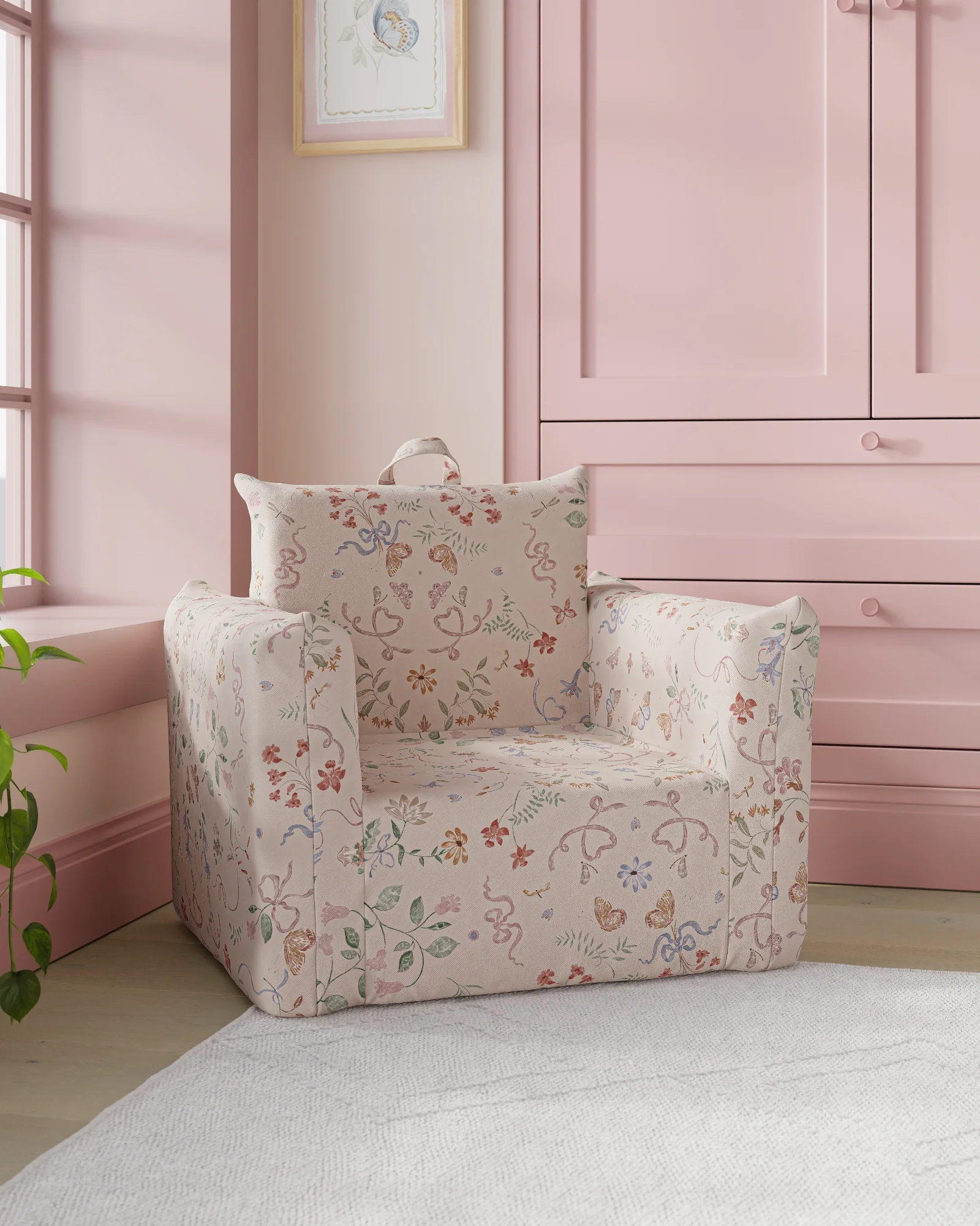 The Hug Mini Chair in Twill - Image 87