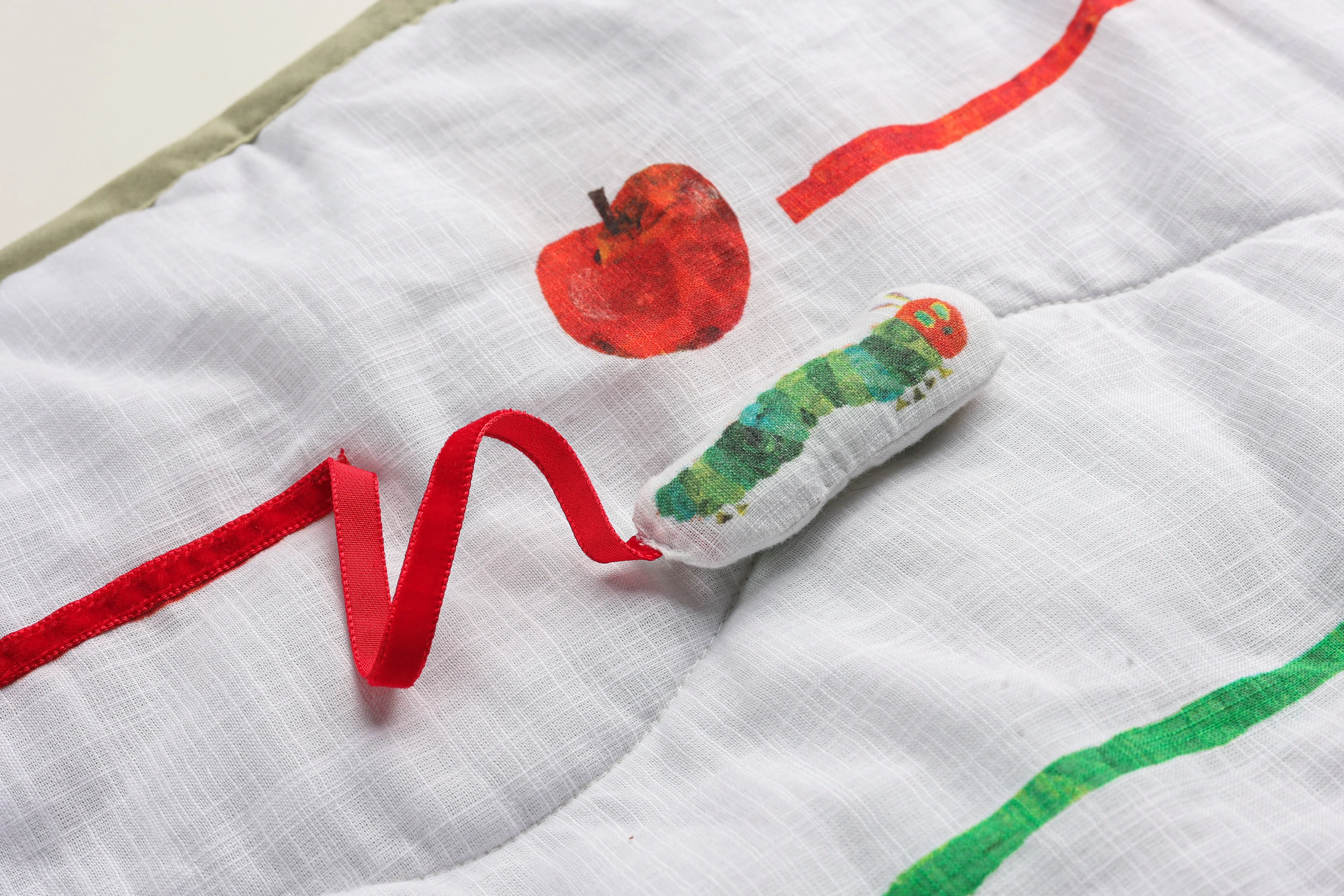 Very Hungry Caterpillar Baby Quilt | Eric Carle x Nestig - Image 6