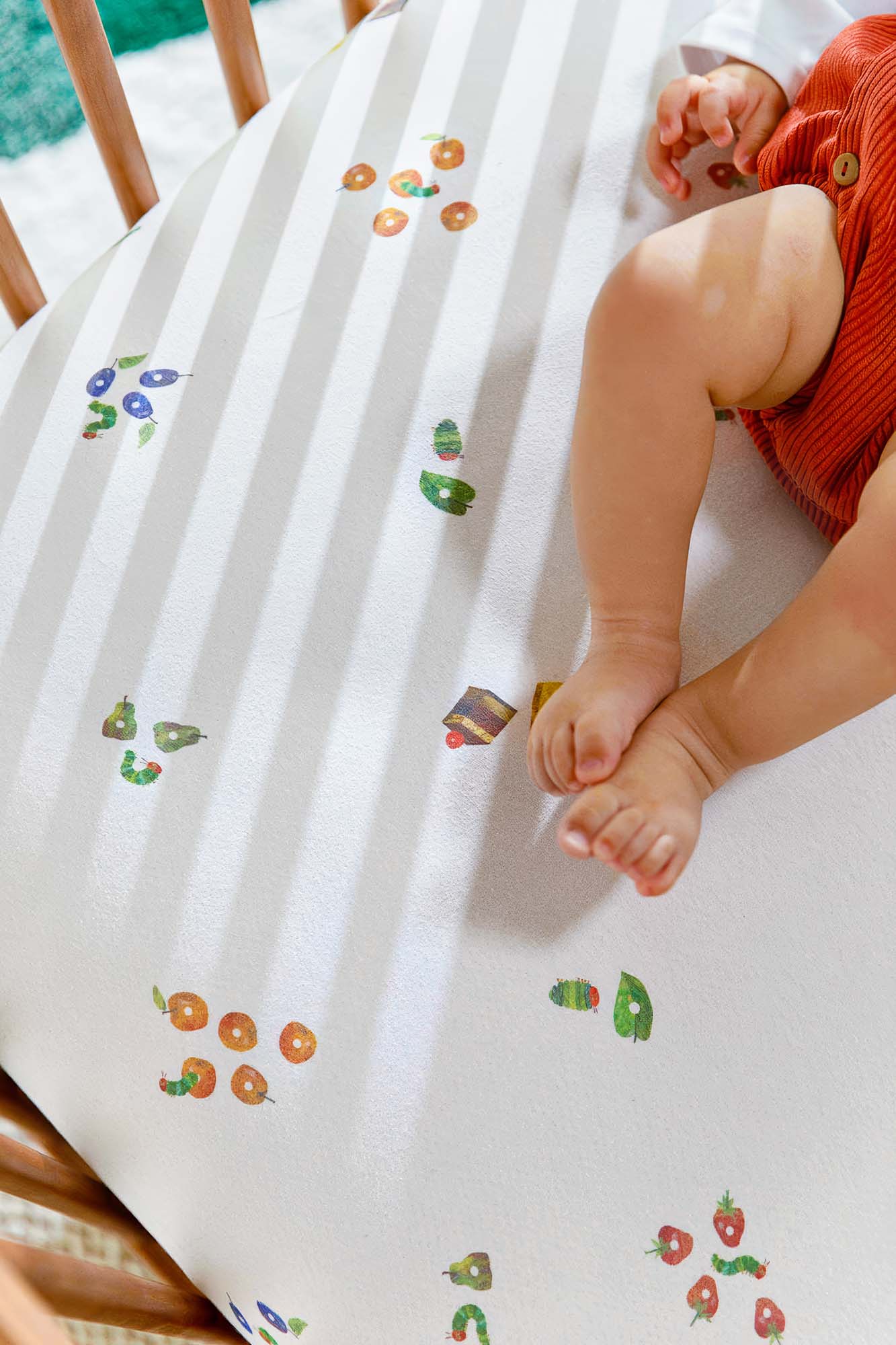 Very Hungry Caterpillar Crib Sheet Set | Eric Carle x Nestig - Image 4