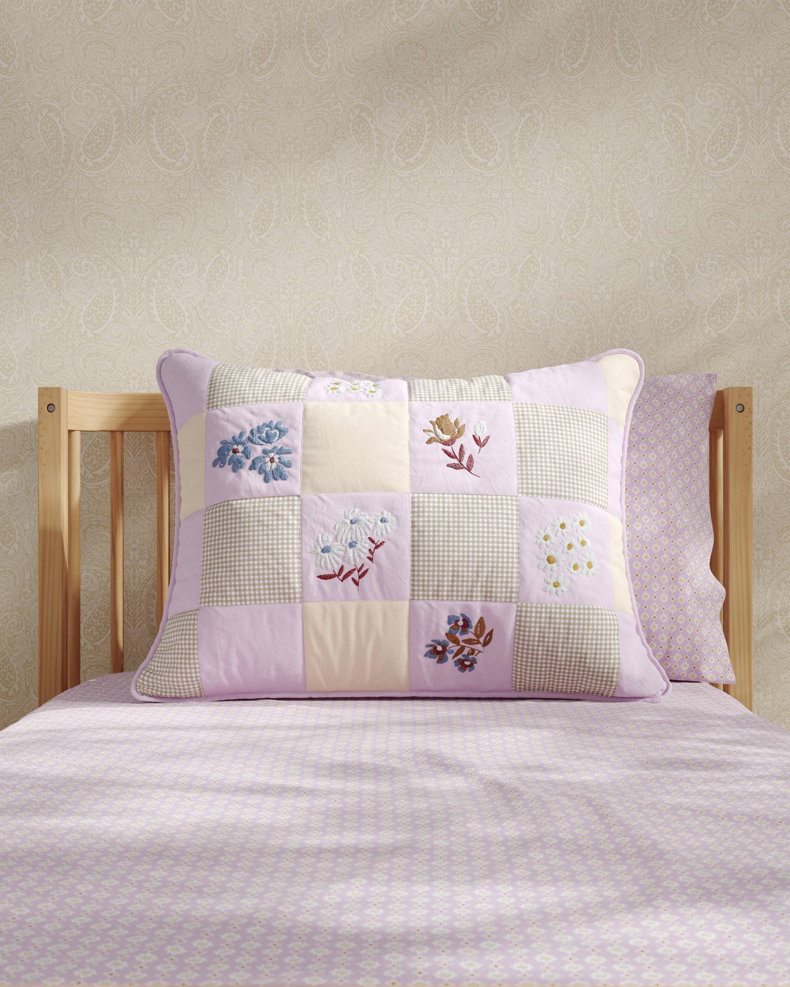 Wildflower Patchwork Twin Sham - Image 5